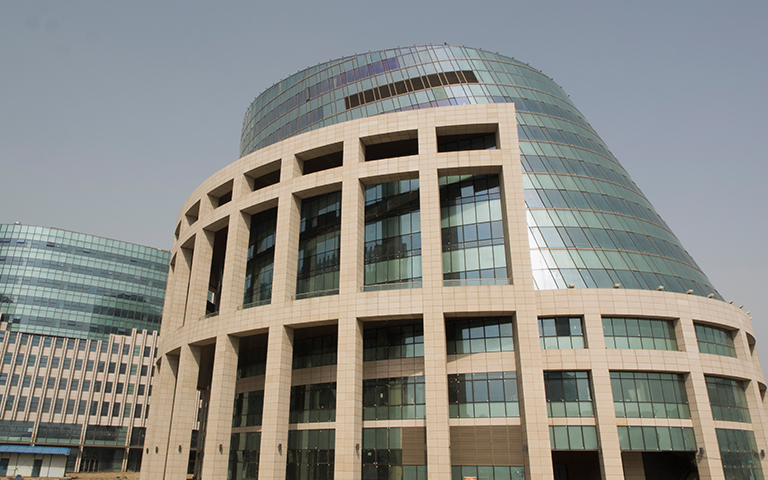 太原經(jīng)濟(jì)開發(fā)區(qū)高科技孵化基地防火門、防火卷簾